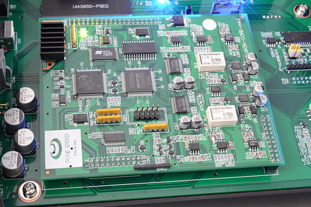 UIA5650は、USB-DAC、DAC搭載、プリメインアンプ(インテグレーテッドアンプ)です。
